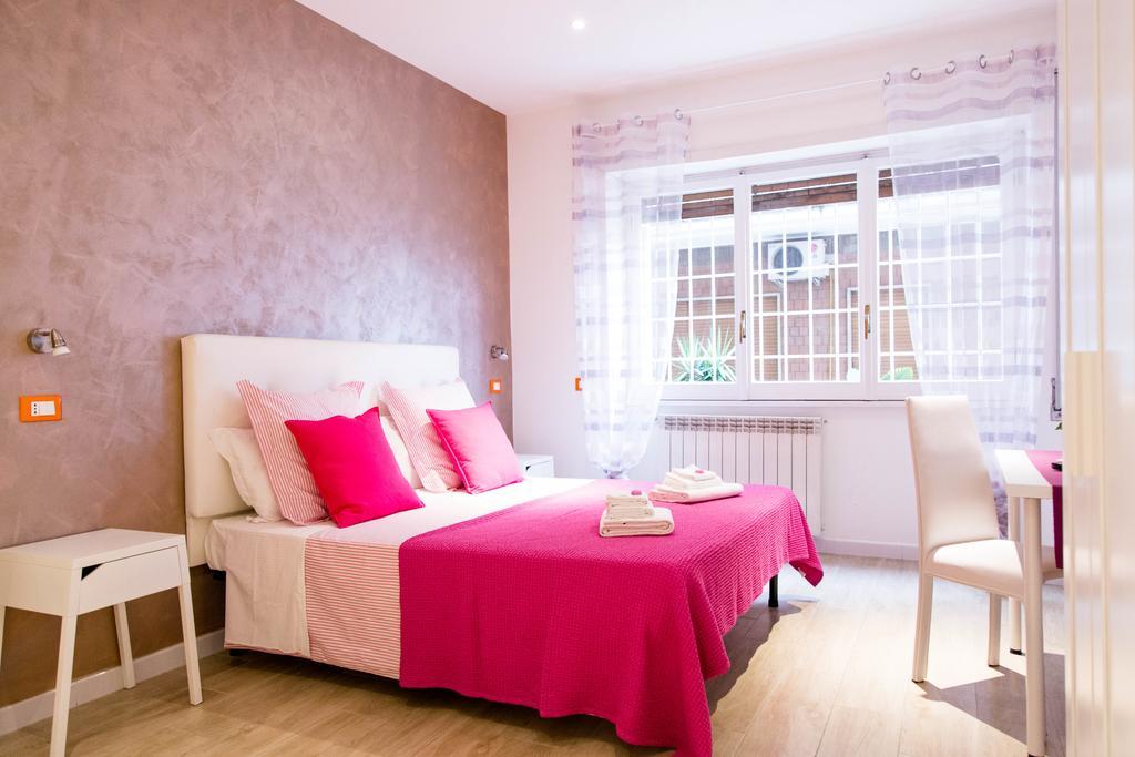 Bed & Breakfast Domus Casaletto 2*